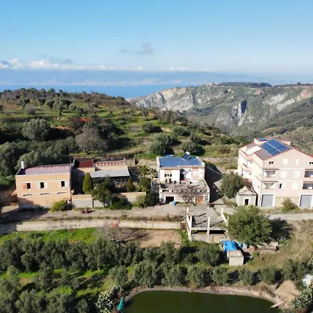 Sant' Anna Orti Farm stay *
